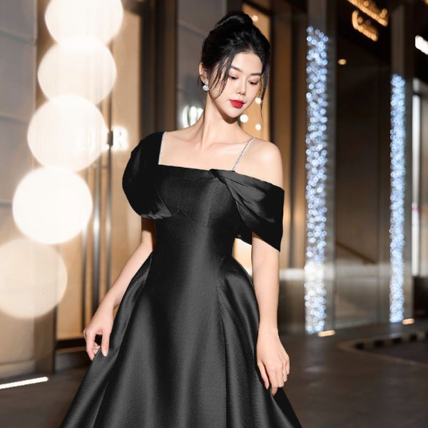 Váy tafta ngắn tay phồng, cổ vuông nữ tính và thanh thoát