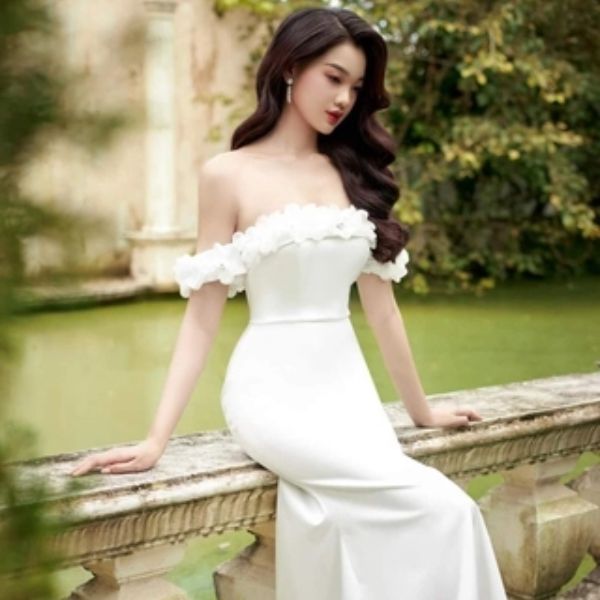 Váy đầm dự tiệc cưới trẻ trung là gì?