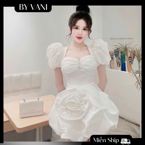 Váy Tafta Tay Bồng Đính Hoa Bản Lớn M105