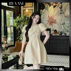 Váy tafta cổ yếm