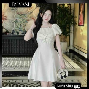 Váy tafta cổ yếm