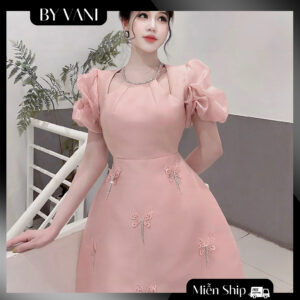 Váy tafta cổ yếm tay bồng 