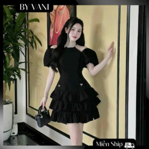 Váy Tafta Cổ Yếm Chân Xếp Ly Ba Tầng M65