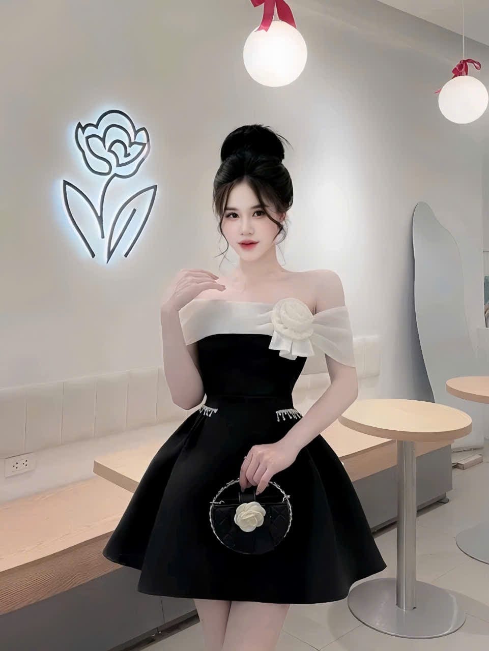 đầm chữ A cổ vuông